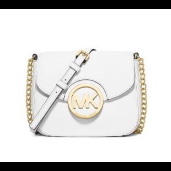 Michael Kors Handbags - MK crossbody purse